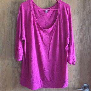 Pink long-sleeved T-shirt
